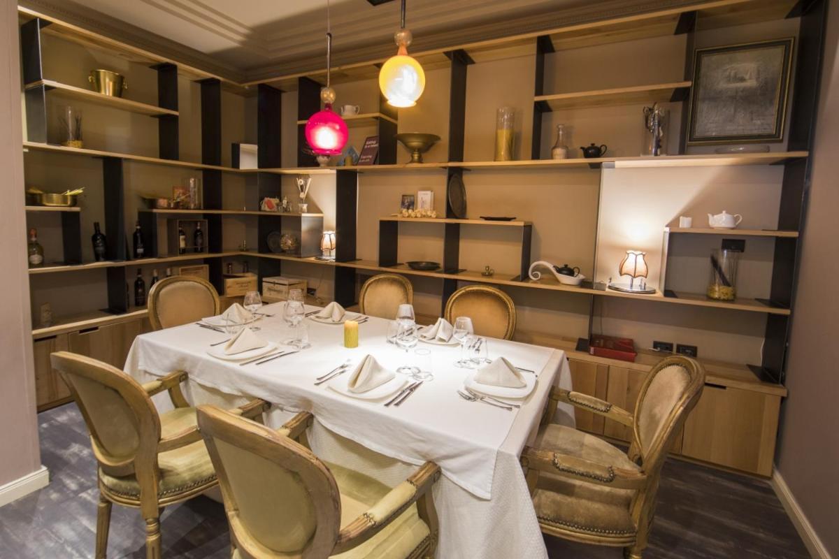 经典酒店 地拉那 外观 照片